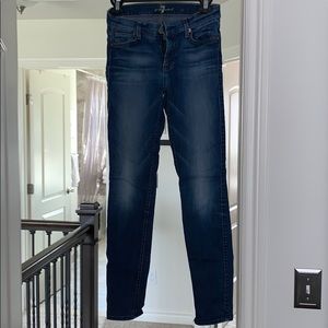 Super cute jeans. Used to be my favorite pair!!